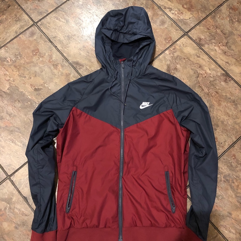(SOLD)Nike windbreaker windrunner
